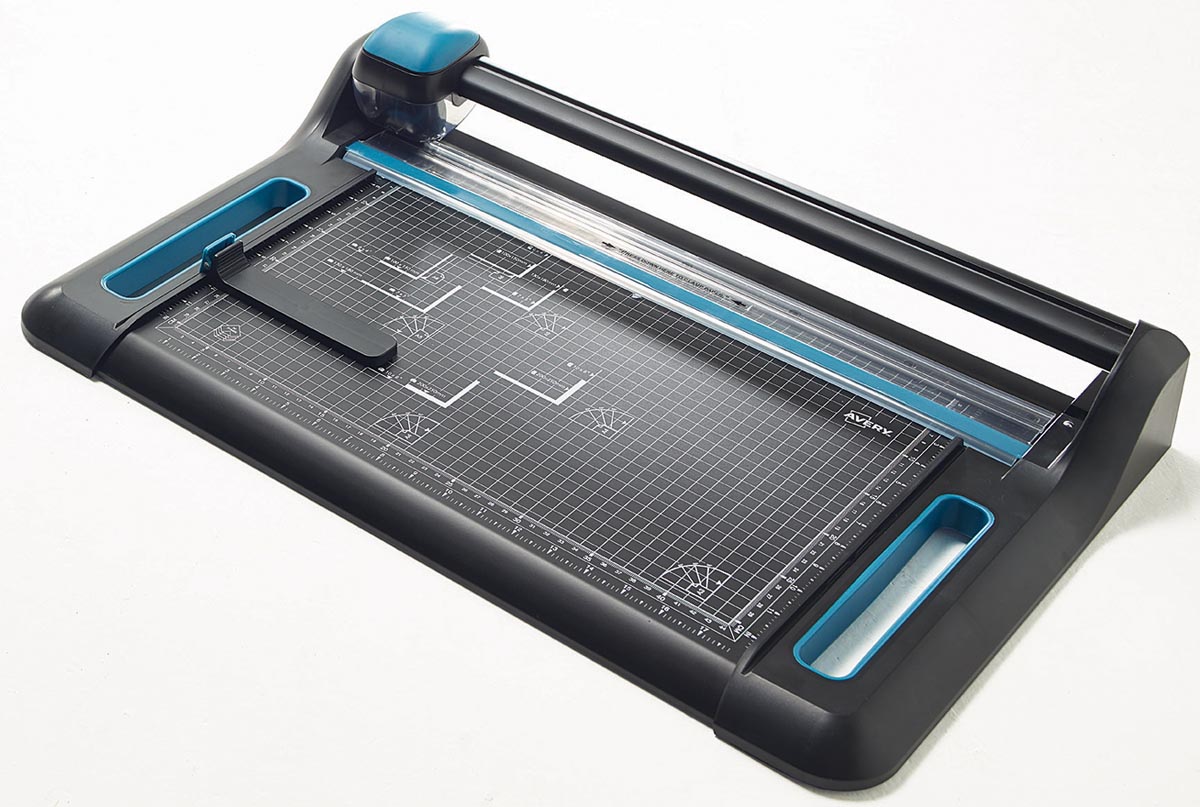 AVERY ROLSNIJMACH PRECISION A3